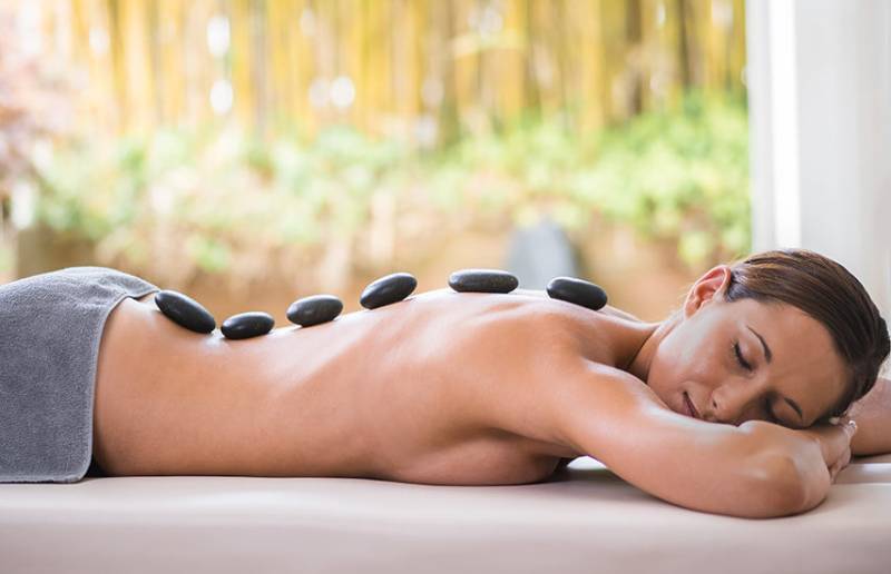 Massages aux pierres chaudes - 60min ou 75min